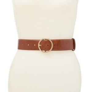 Brand New Vince Camuto
Circle Buckle Wide Belt